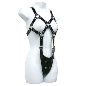 LEATHER BODY - FEMME CORPS EXPOSÉ