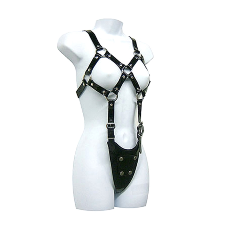 LEATHER BODY - FEMME CORPS EXPOSÉ